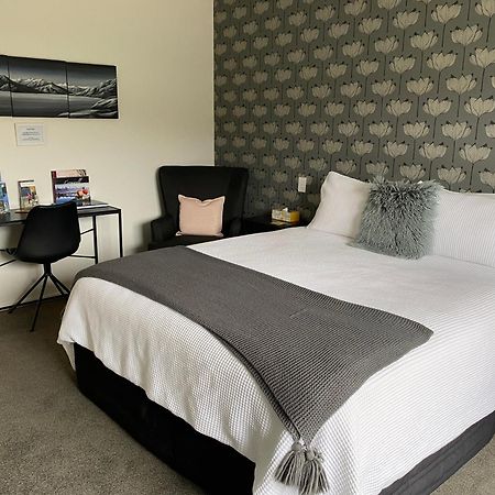 Lakeview Terrace Accommodation ครอมเวลล์ ภายนอก รูปภาพ